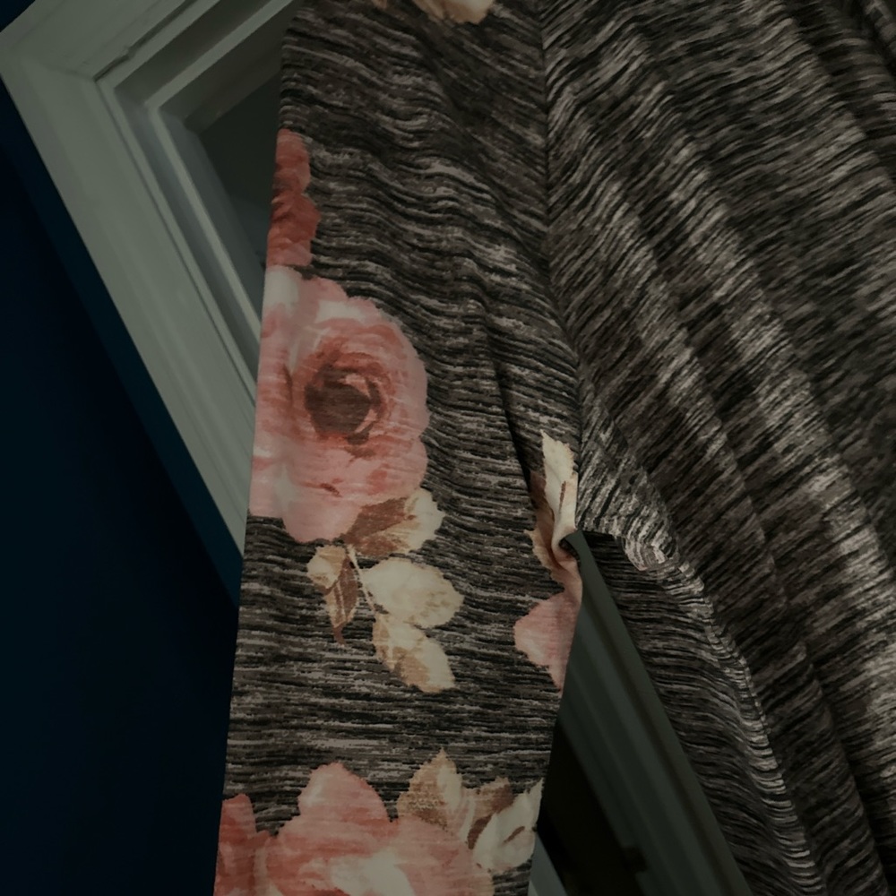 BNWOT LuLaRoe Amber 2x